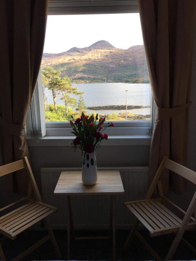 Апартаменты Lochalsh View, Kyle, 1 Mile To Skye Кайл-оф-Лохалш Экстерьер фото